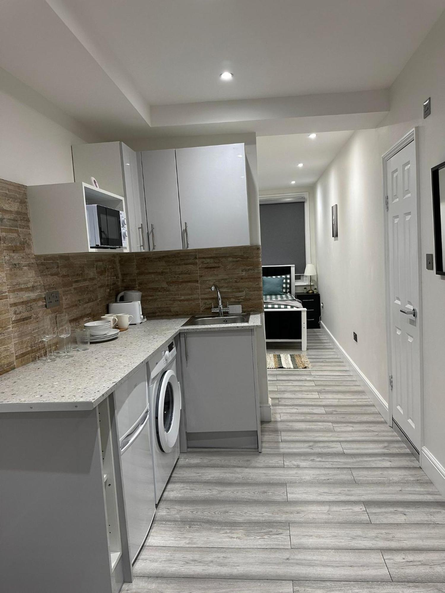 Flat In Appartamento *